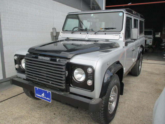 中古車 ランドローバー ディフェンダー 110 SW ディーゼル 4WD 程度良好車 の中古車詳細 (104,000km, シルバー&ブラック,  大阪府, 578万円) | 中古車情報・中古車検索なら【車選びドットコム（車選び.com）】