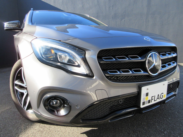GLAクラス GLA250 4マチック 4WD パノラマサンルーフ ブラックレザーシート