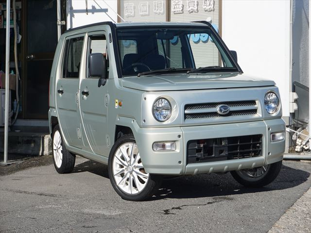 ネイキッド G 禁煙車5速ミッション