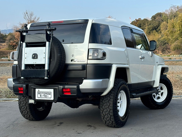 トヨタ FJクルーザー 4.0 カラーパッケージ 4WD の中古車詳細 (70,053
