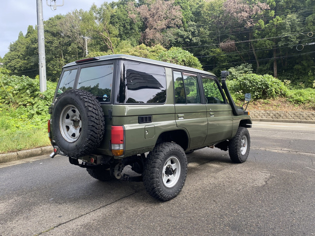 トヨタ ランドクルーザー70 4.2 LX ディーゼル 4WD の中古車詳細