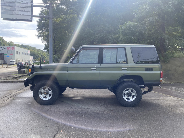 トヨタ ランドクルーザー70 4.2 LX ディーゼル 4WD の中古車詳細