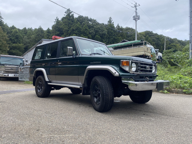 中古車 トヨタ ランドクルーザー70 4.2 ZX ディーゼル 4WD の