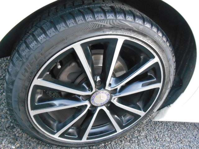 メルセデス・ベンツ Bクラス B180 スポーツ レザーコンビPシート
