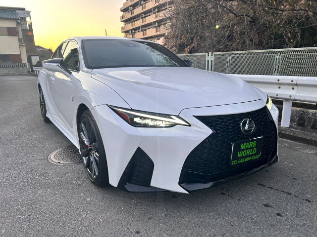 IS 300h Fスポーツ 1オーナー車・保証継承可・F専用キャリパ