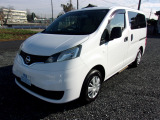 NV200バネットバン  チェアキャブ 3列目シート付き