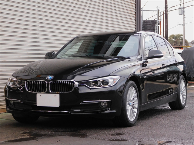 3シリーズセダン320d ラグジュアリー2L 4気筒ディーゼルターボ!