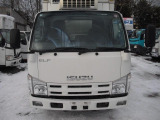 エルフ  3.0D 5MT パートタイム4WD 低温冷蔵冷凍仕様車 1.35t積