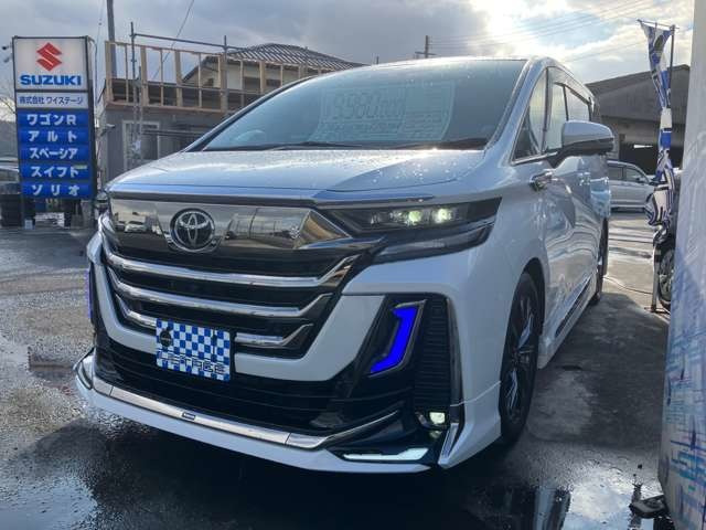 ヴェルファイアハイブリッド  2.5Zプレミア E-Four 4WD