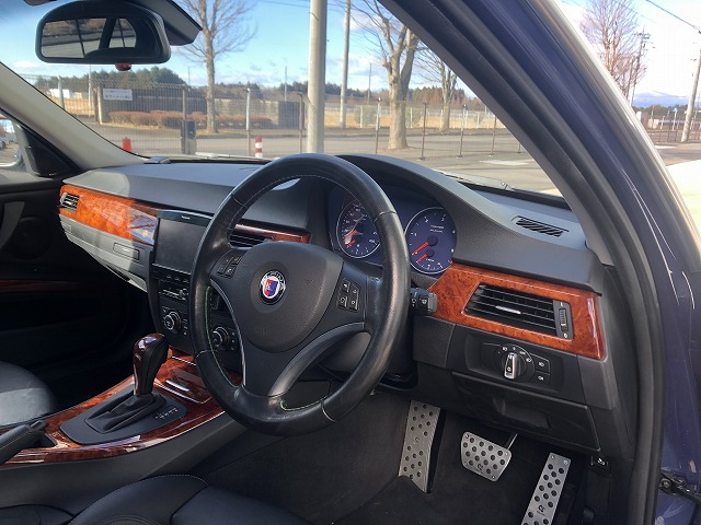BMWアルピナ D3 ビターボ リムジン リミテッドエディション 右