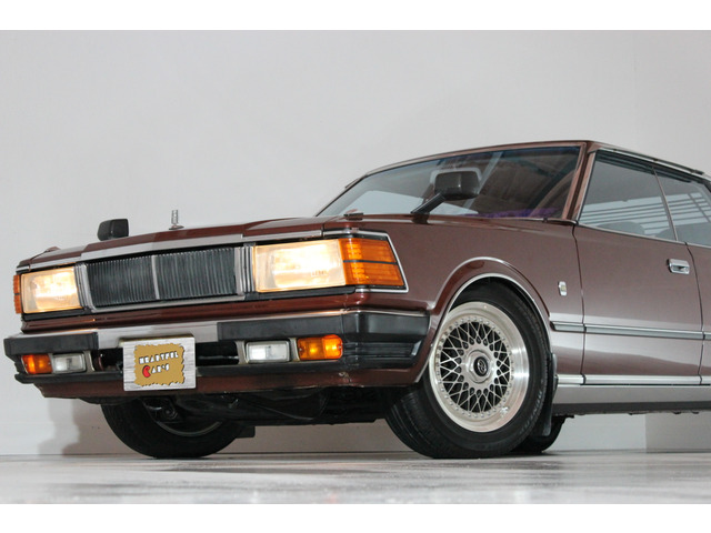 セドリック200E GL 日産セドリック 200E GL」の『西部警察』覆面パトカー仕様と