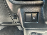 運転席シート、ヒーターついています♪寒い時期には嬉しい装備♪