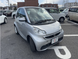 自動車保険もご相談ください。当店は三井住友海上、あいおいニッセイ同和損保の代理店です。保険担当が万一の際は連携を取って迅速にご対応致します。代車・レンタカーもご用意できますのでご安心ください。