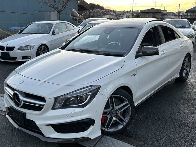 CLAクラス AMG CLA45 4マチック 4WD 