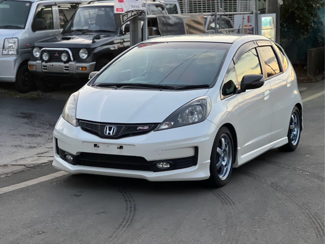 フィット 1.5 RS 6MT ★★下取り強化中★★