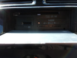 CD,DVD,SDカードスロットル。