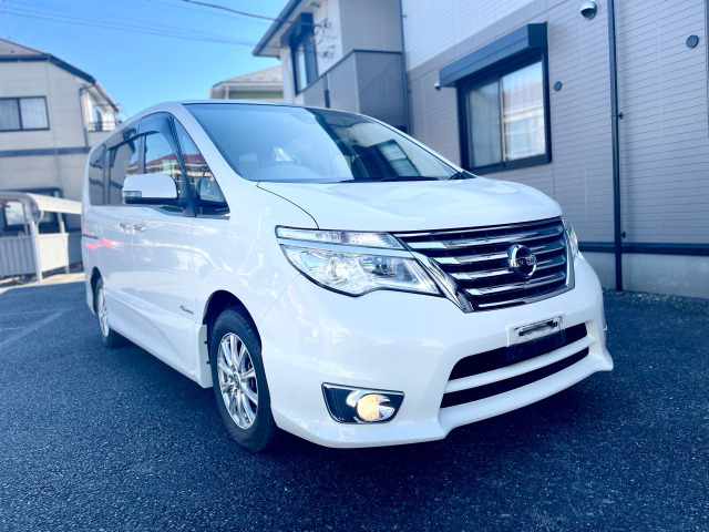 セレナ 2.0 ハイウェイスター S-HYBRID セーフティパッケージ/ワンオーナー