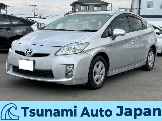 プリウス 1.8 S 車検R8年6月☆禁煙車☆スマートキー2本