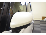 良質なお車だけを厳選して仕入れているので自信があります!なので第3者機関の鑑定評価も付けています。実際のお車を見れなくても安心できる鑑定済み車両です。