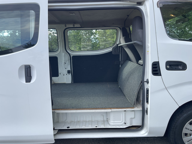 中古車 日産 NV350キャラバン 2.5 DX ロング ディーゼル 4WD