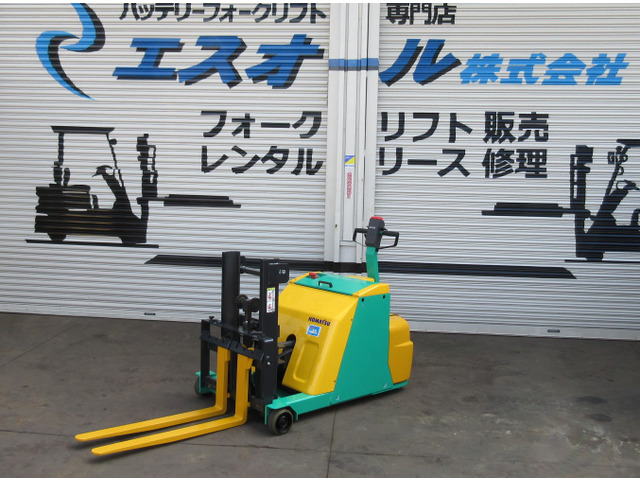 コマツ 電動フォークリフト 0.55M 0.9t