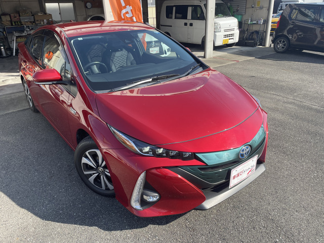トヨタ プリウスPHV 