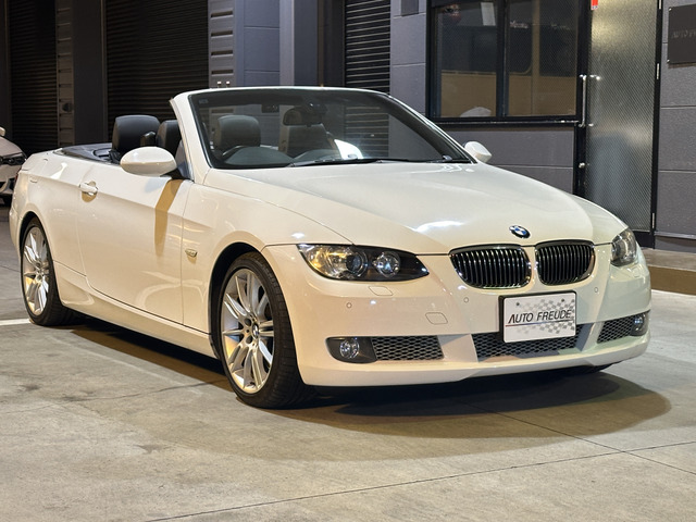 3シリーズカブリオレ 335i 7速DCT 黒革シート M18ホイール