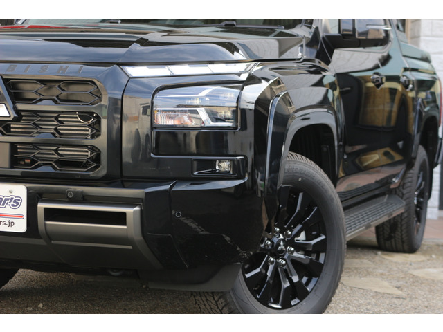 三菱 トライトン 2.4 GSR ディーゼル 4WD 9インチナビ 全周囲カメラ P