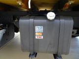 燃料タンク50L シャーシは 錆止め/マフラー塗装 仕上げに力を入れています。