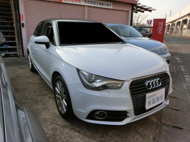 A1スポーツバック 1.4 TFSI 人気のツートン!すぐ乗れます☆