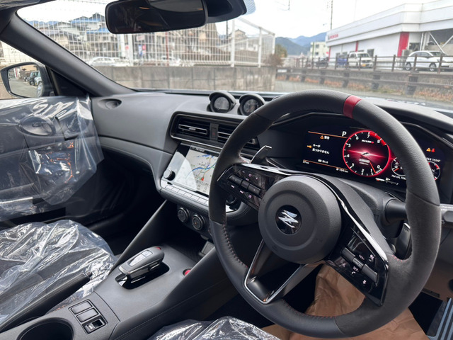 日産 フェアレディZ 3.0 NISMO ステルスグレー400台限定登録済未使用車