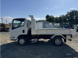 エルフ  ダンプ 積載3,000kg 5MT