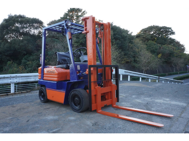トヨタL&F エンジンフォークリフト 