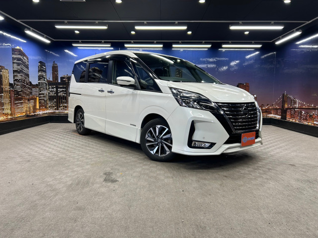 セレナ 2.0 ハイウェイスター V 