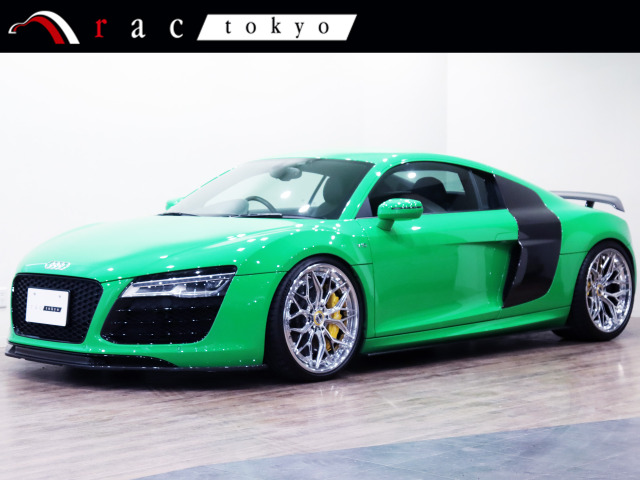R8 5.2 FSI クワトロ 4WD 右H/6MT/カーボンブレーキ/AL13