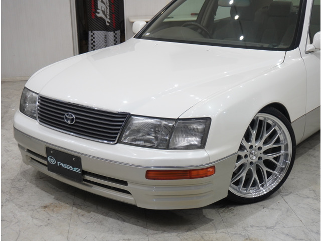 トヨタ セルシオ 4.0 B仕様 新品車高調 新品20inアルミ 社外ナビ