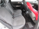 インプレッサ 2.0 WRX 4WD STi 6速マニュアル ターボ