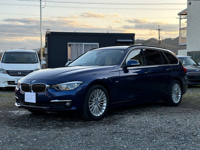 3シリーズツーリング 320d ラグジュアリー 
