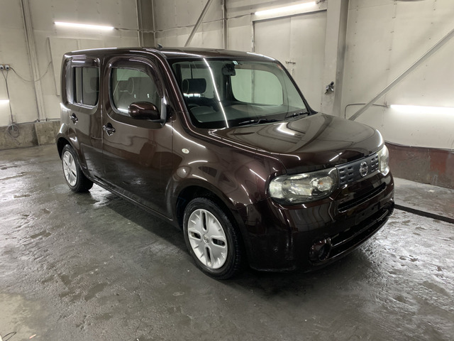 日産 キューブ 1.5 15X FOUR インディゴセレクション 4WD ナビ