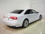 A8 L 4.0 TFSI クワトロ 4WD 後期モデル リアエンター
