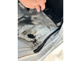 運転席側足元