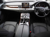 A8 L 4.0 TFSI クワトロ 4WD 後期モデル リアエンター