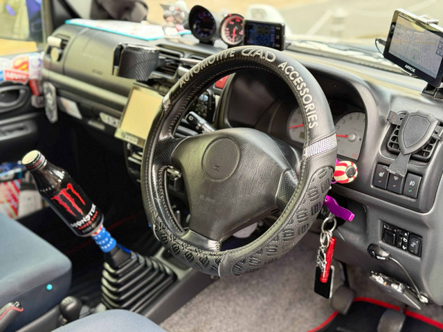 スズキ ジムニー XC 4WD 980 kg の中古車詳細 (202,000km