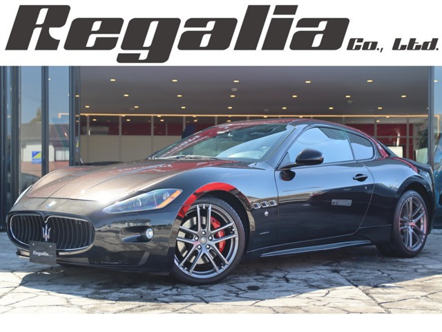 グラントゥーリズモ S オートマチック ディーラー車 左ハンドル 社外ナビ