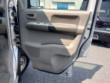 契約書のやり取りはメールやFAXのみでも可能です。TELにて現車を確認しながらのご説明や、気になる箇所の写メ送信等もご対応できますので、お気軽にお申し付けください。