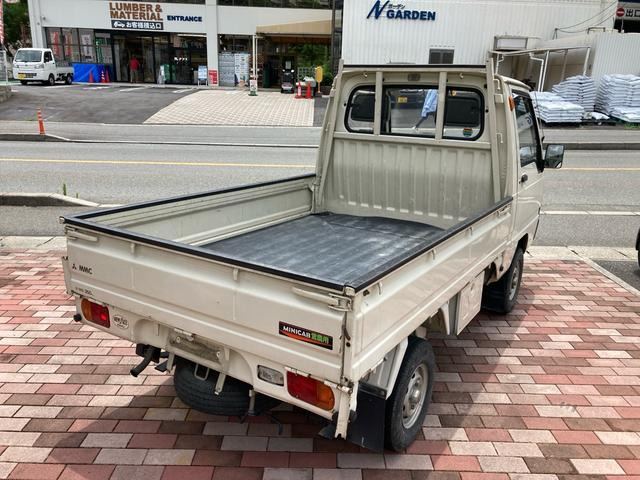 三菱 ミニキャブトラック 4速MT 作業灯 荷台マット付き 三方開 の中古