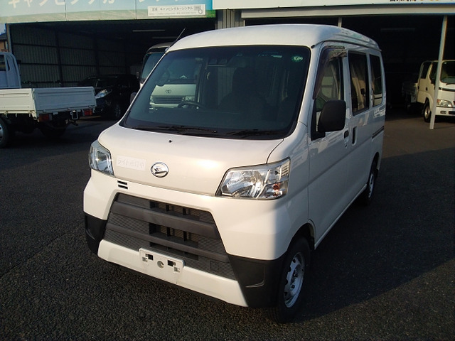 ハイゼットカーゴ デラックス SAIII ハイルーフ 4WD 