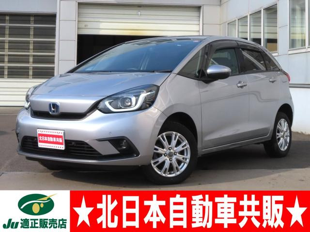 フィット 1.5 e:HEV ベーシック 4WD 2年車検(付) ホンダセンシング LED