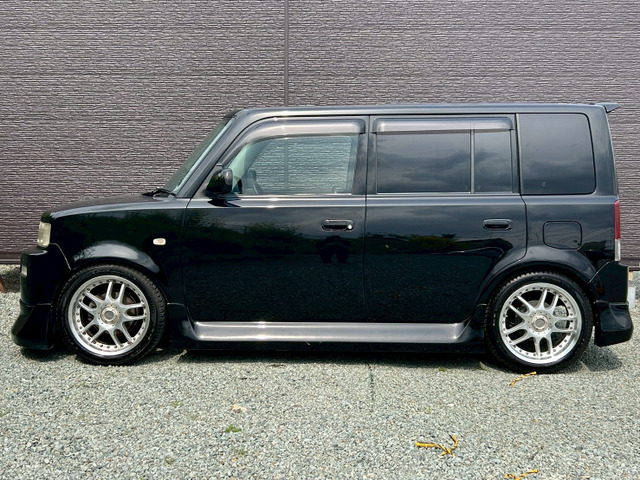 B.B様 トヨタ bB 1.5 Z Xバージョン フルセグナビ・社外エアロアルミ