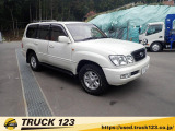 ランドクルーザー100 シグナス 4WD 3.7万km 8人乗